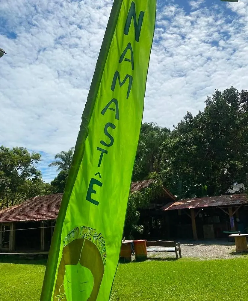 Sitio Tudo E Arte Piçarras Hostel